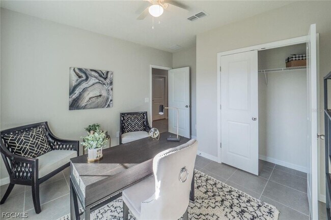 Building Photo - 1913 NE Juanita Pl