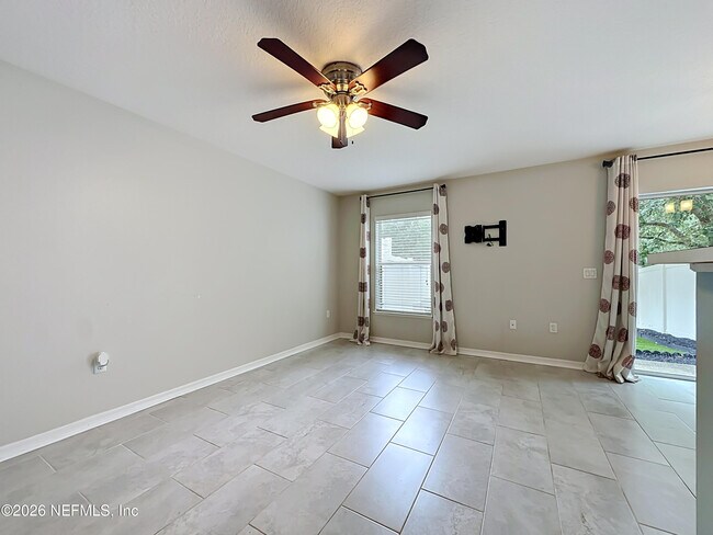 Building Photo - 8224 Halls Hammock Ct