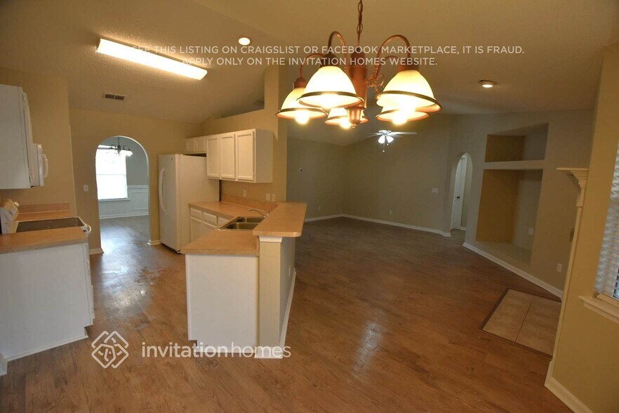 Building Photo - 10929 Lydia Estates Dr