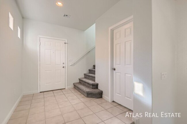 Building Photo - 9278 Shellmont Ct