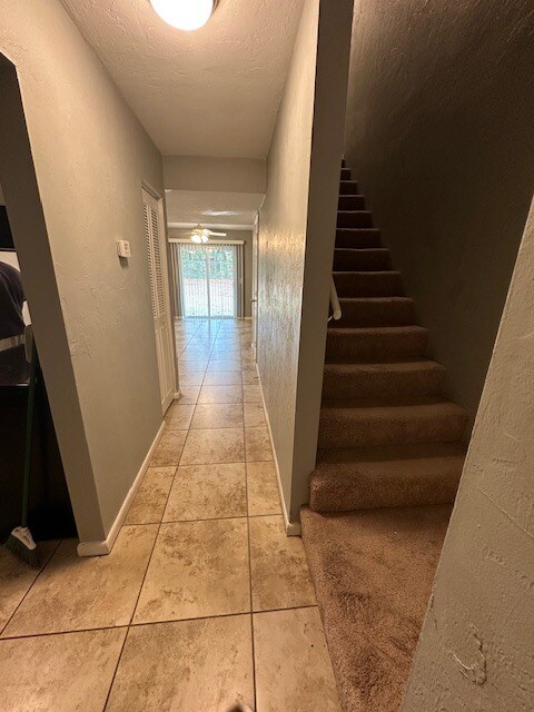 Building Photo - 7209 SW 45th Pl