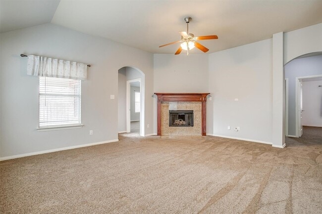 Building Photo - 1721 Castle Creek Dr