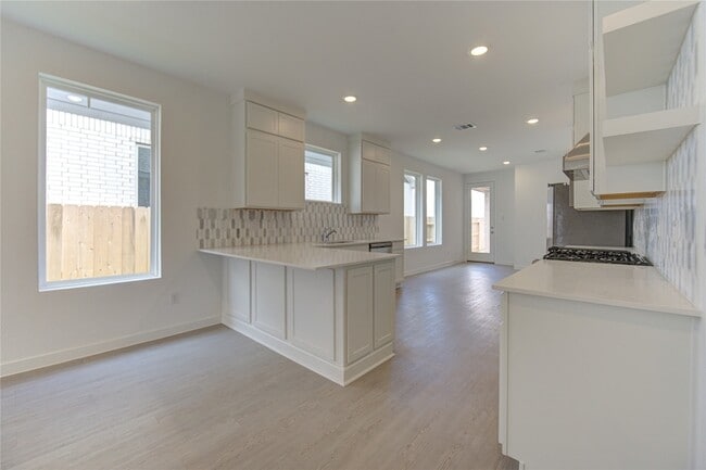 Building Photo - 1047 Blue Stone Dr