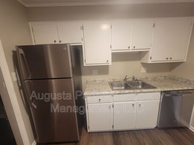 Building Photo - 139 Stoneybrooks Pl