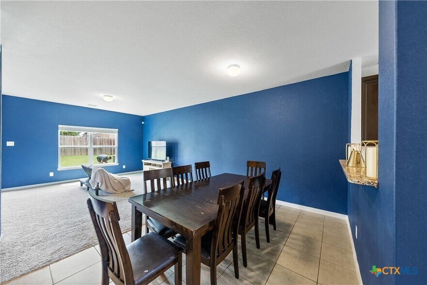 Building Photo - 247 Azalea Way