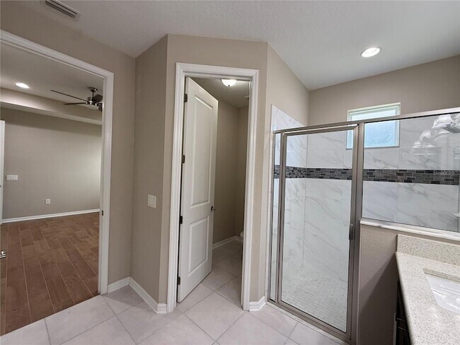 Building Photo - 12200 Rangeland Blvd