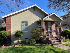 Building Photo - Beautiful Single Family Home Across the Street from the UCD Med Center