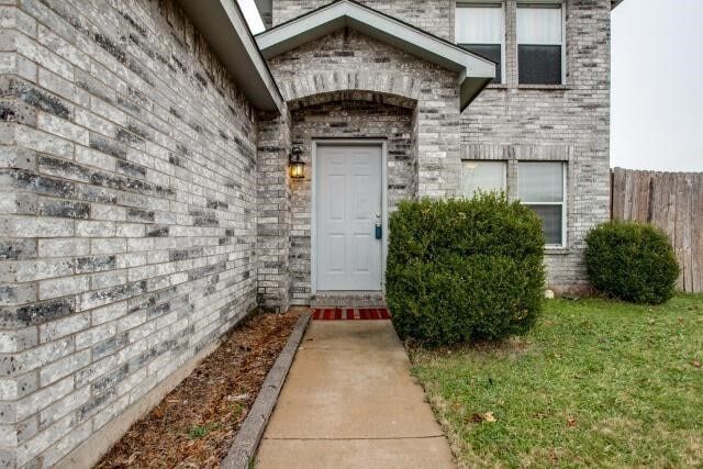 Building Photo - 2232 White Pine Dr