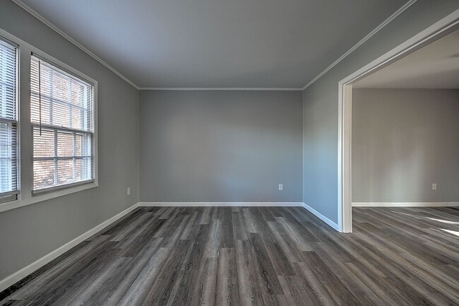 Building Photo - 254 Wildwood Dr