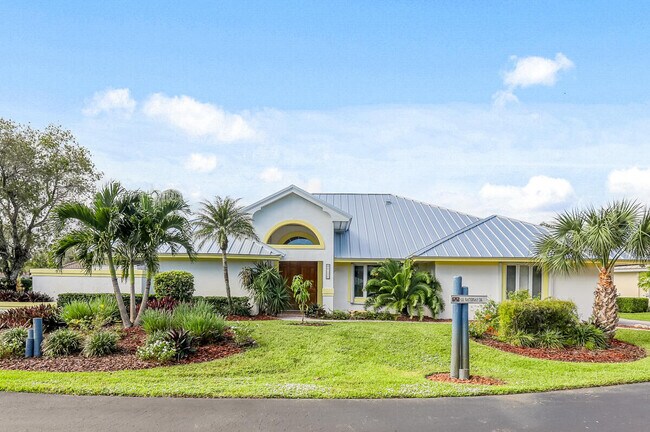 Building Photo - 8120 SE Waterway Dr