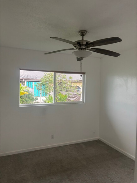 Building Photo - 18-7878-7878 Henele Rd