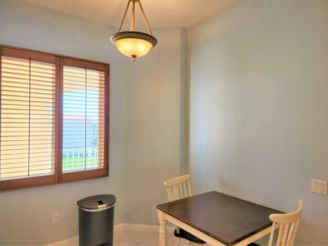 Building Photo - 9 Harbour Isle Dr E