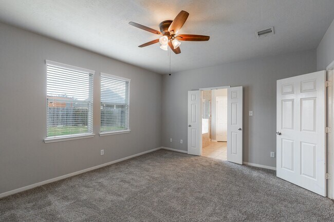 Building Photo - 14319 Heath Falls Ln