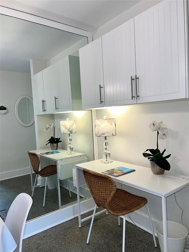 Building Photo - 508 Antioch Ave