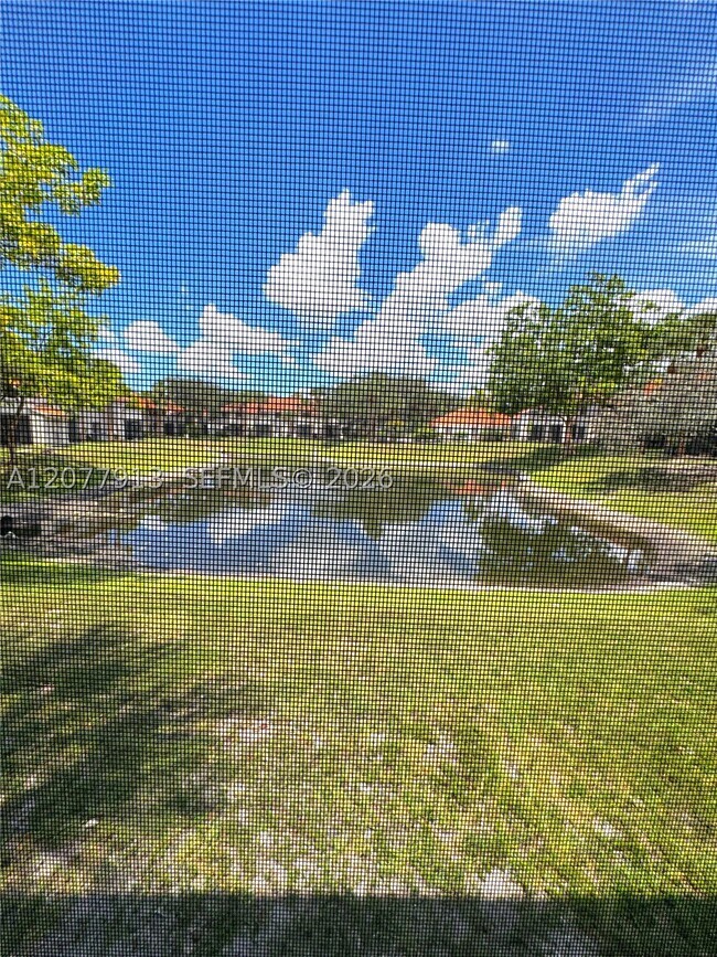 Building Photo - 3252 Coral Lake Dr