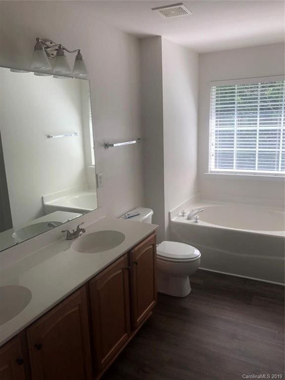Building Photo - 1157 Woodwinds Dr
