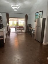 Building Photo - 908 Wicketrun Dr