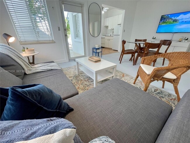 Building Photo - 8036 Harding Ave