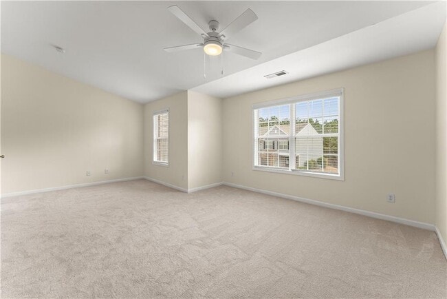 Building Photo - 5165 Sherwood Way