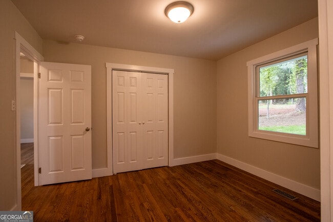 Building Photo - 165 Habersham Dr