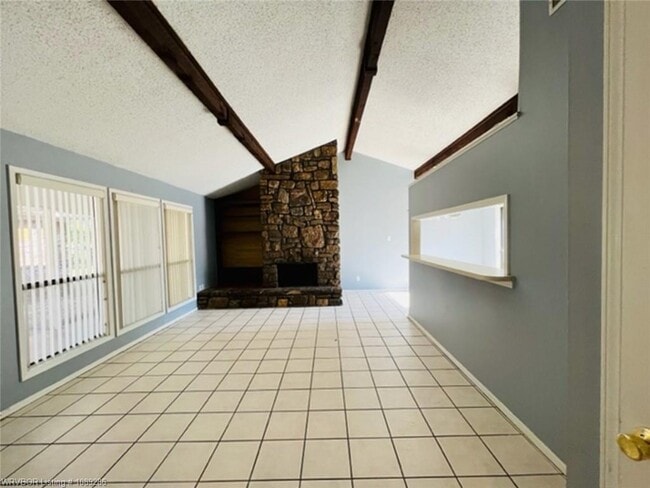Building Photo - 3229 S 60th St