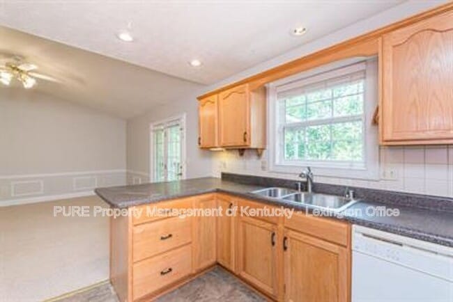 Building Photo - 3019 Emily Ct