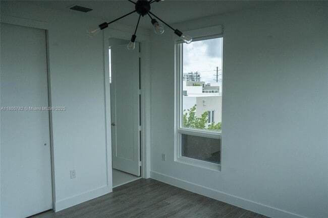 Building Photo - 10360 NW 64th St