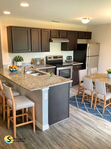 Building Photo - 11341 Poplin Ave