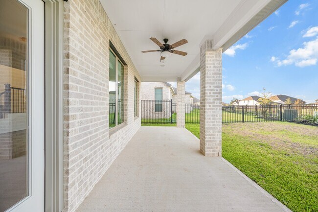 Building Photo - 804 Sarasota Shore Dr