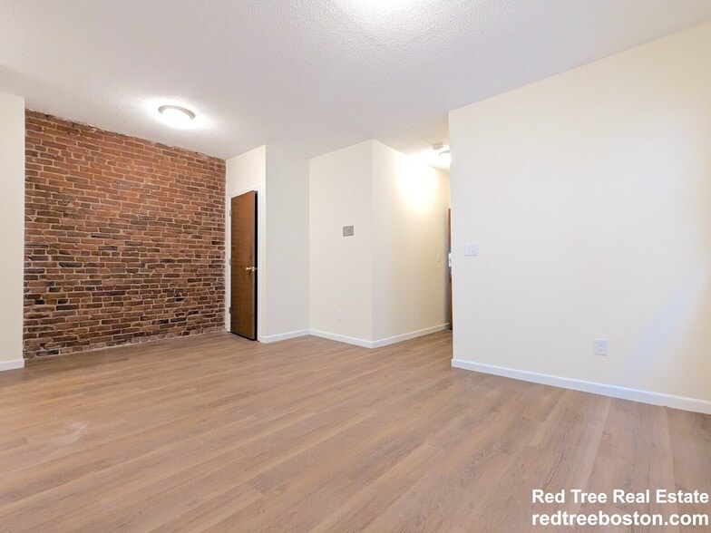 Building Photo - 46 S Huntington Ave