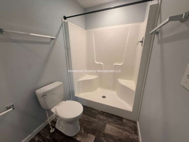 Building Photo - Gorgeous 3/2 Brooksville Available Now !