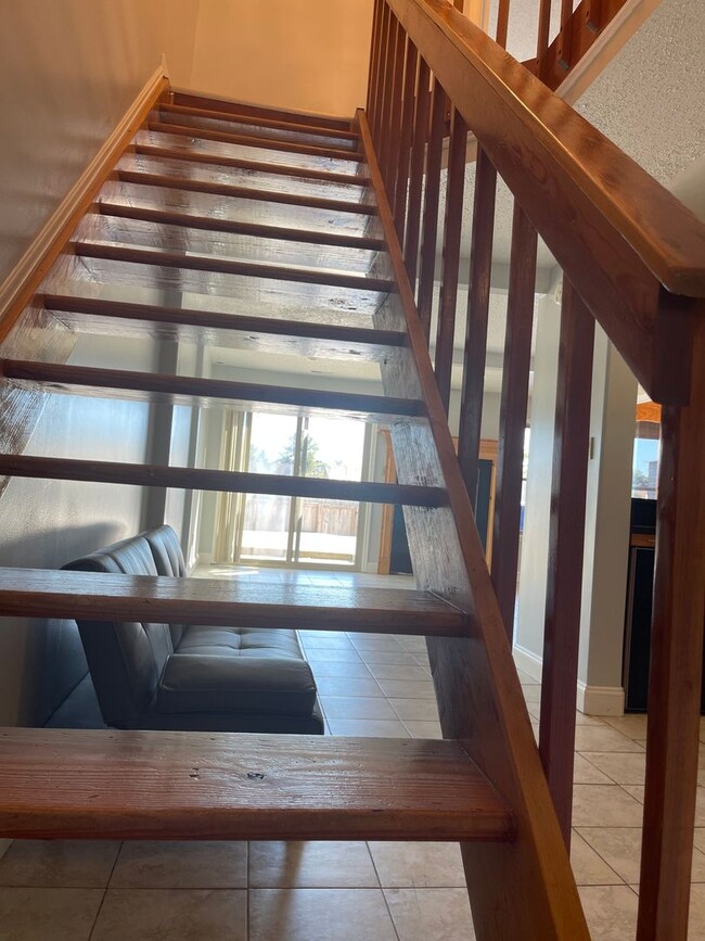 Building Photo - KEMPSVILLE LAKEFRONT TOWNHOUSE FOR RENT!