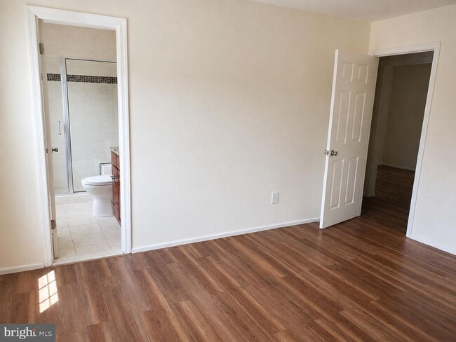 Building Photo - 5530 Kendrick Ln
