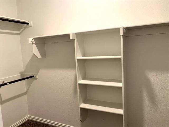 Building Photo - 513 Peel St