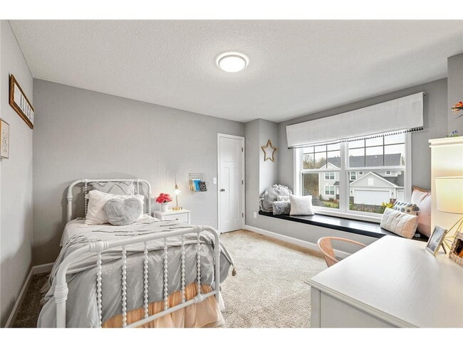 Building Photo - 4 Bed 3 Bath Dreamhouse in Eagan