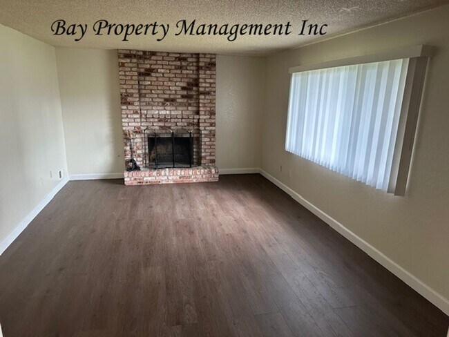 Building Photo - Updated 3-Bedroom Home with Large Backyard – Pets Welcome!