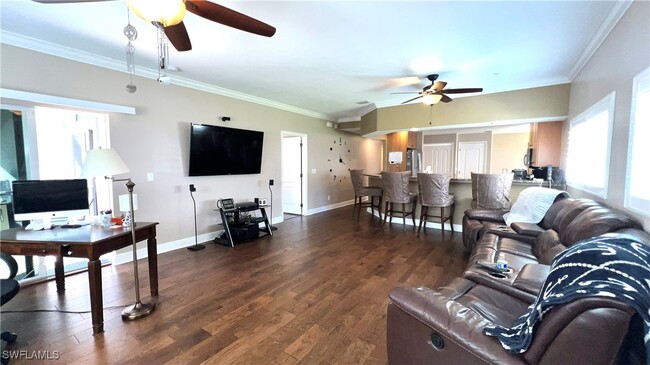 Building Photo - 12111 Santaluz Dr