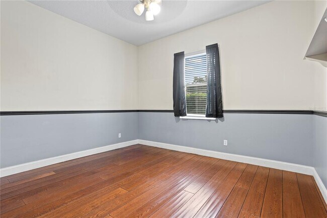 Building Photo - 1393 Stanfield Cove