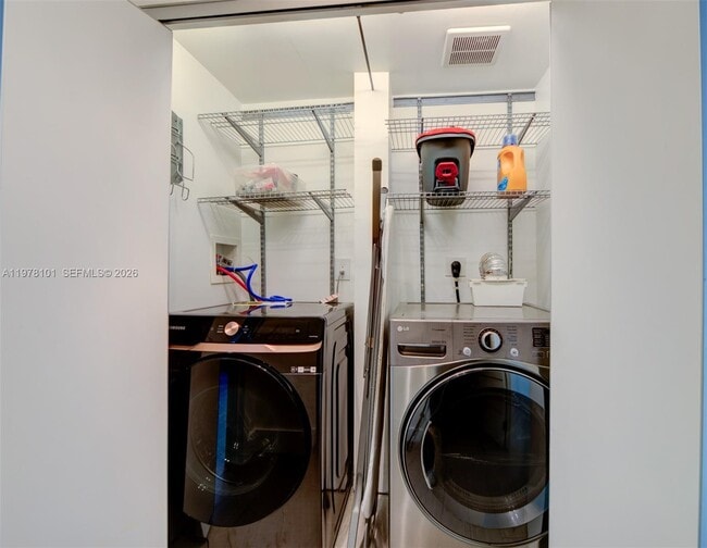 Building Photo - 161 Crandon Blvd