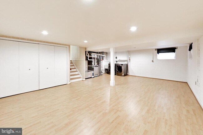 Building Photo - 11907 Hunters Ln