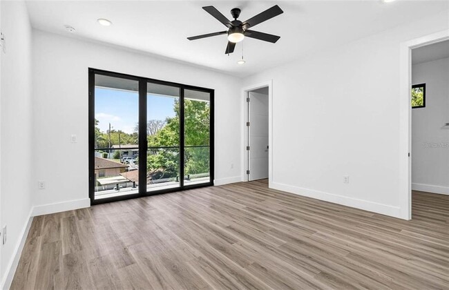 Building Photo - 4426 W Euclid Ave