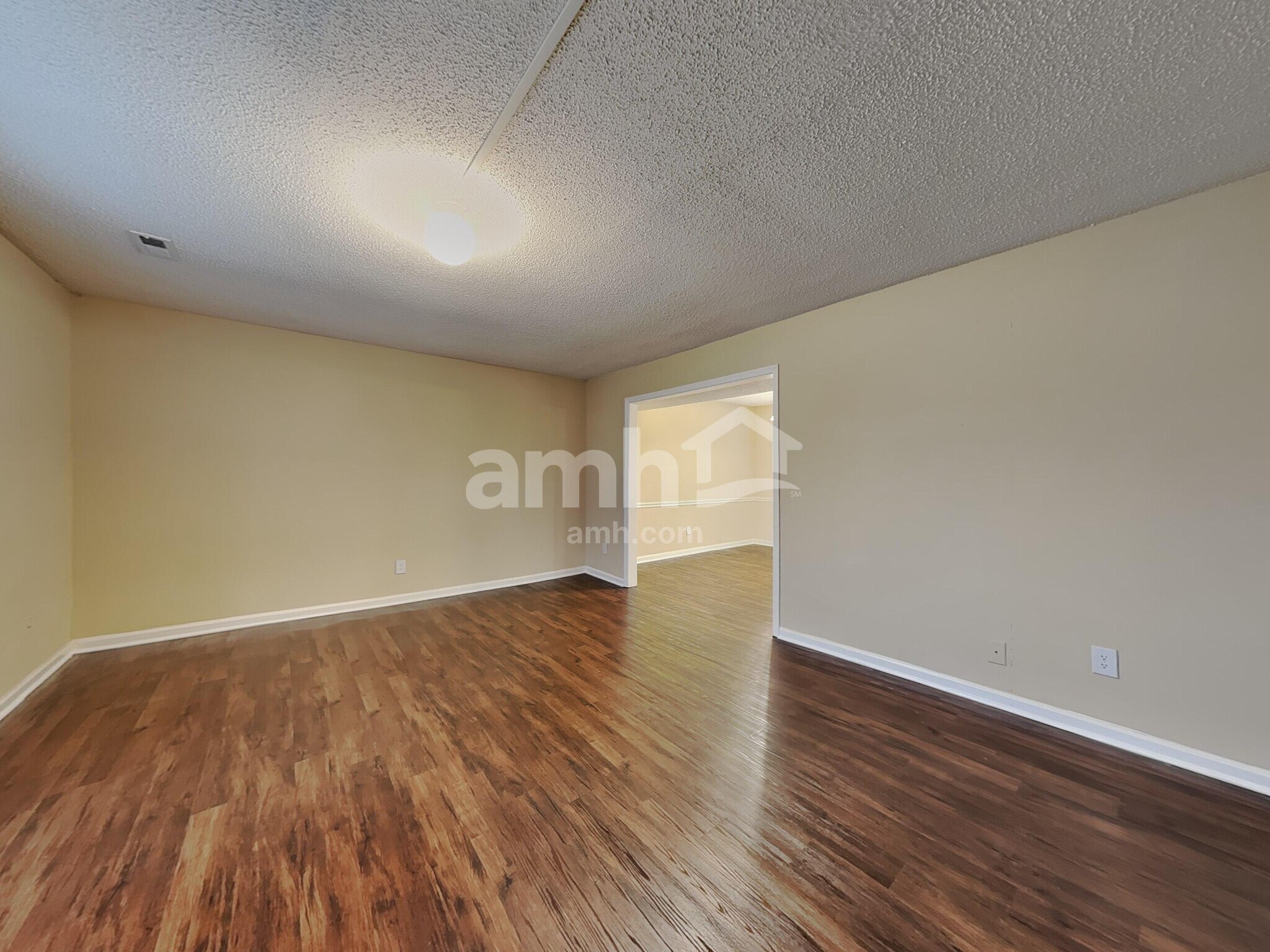 Building Photo - 4404 Garden Club St