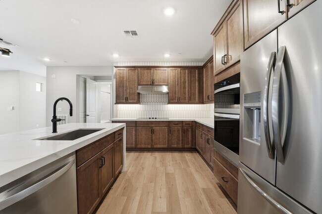 Building Photo - Brand-New 2025 Contemporary Condo | 2 Bed + 2 Bath | Prime North Phoenix Location