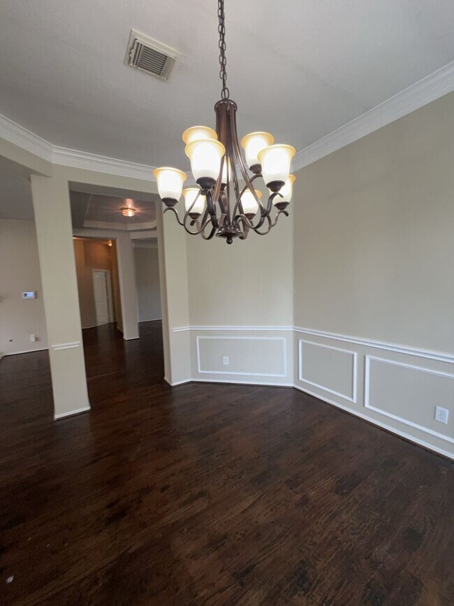Building Photo - 24802 Jillian Way Ct