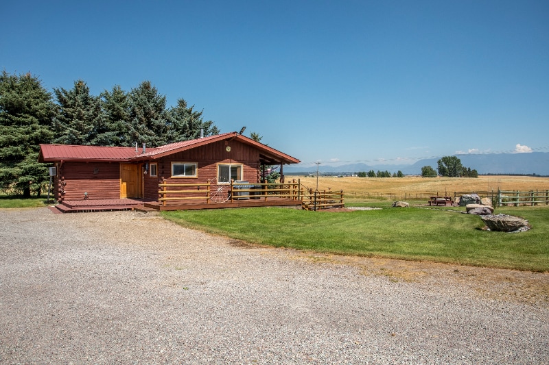 Building Photo - 2170 W Valley Dr