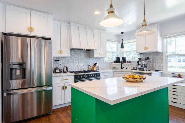 Building Photo - 6307 Tunney Ave