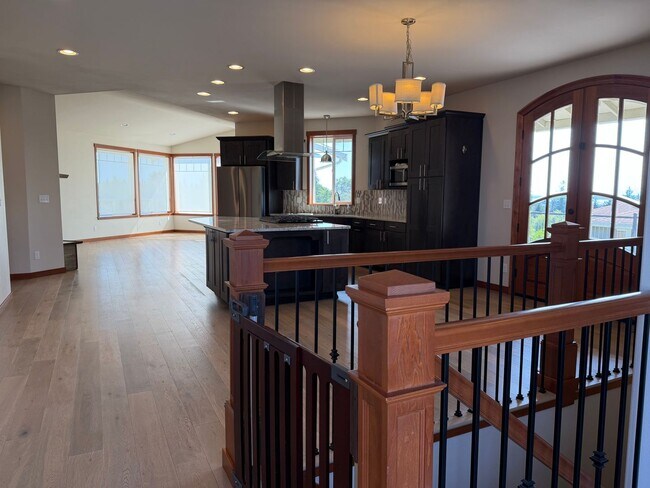 Building Photo - Military Discount - Please Inquire! ~ Whiskey Ridge View Home | 5 Bed + Bonus Living Space with O...