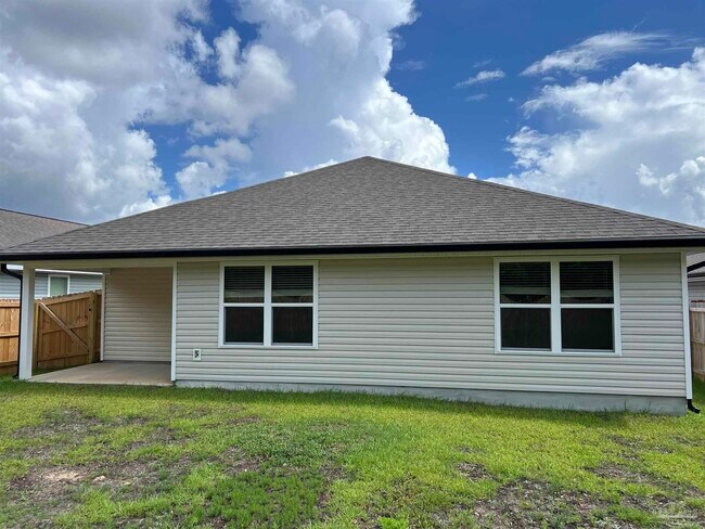 Building Photo - 5273 Peach Dr