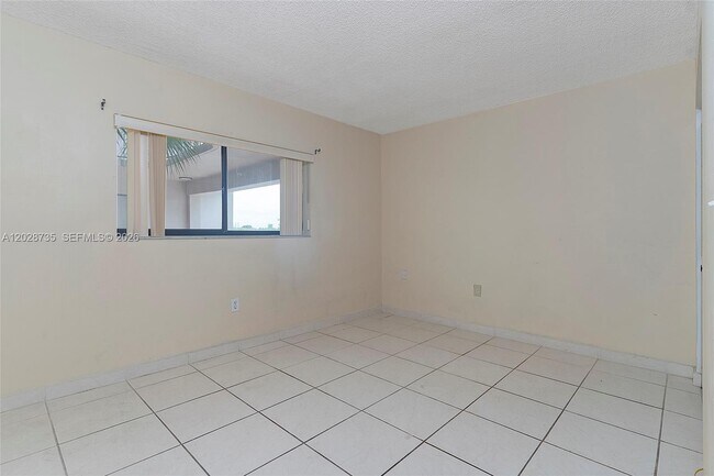 Building Photo - 8760 SW 133rd Avenue Rd