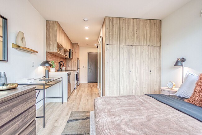 Interior Photo - The Reed